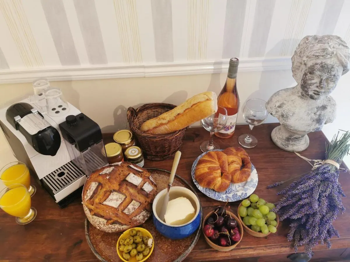 Hotel 1560- Domaine Des Cinq Jardins- A Magical And Authentic Mansion Fuveau Locanda