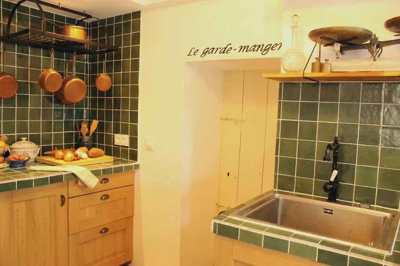 Hotel 1560- Domaine Des Cinq Jardins- A Magical And Authentic Mansion Fuveau