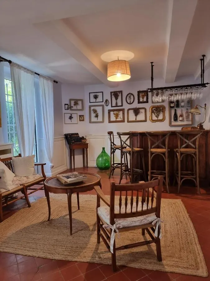 1560- Domaine Des Cinq Jardins- A Magical And Authentic Mansion Hotel Fuveau Inn