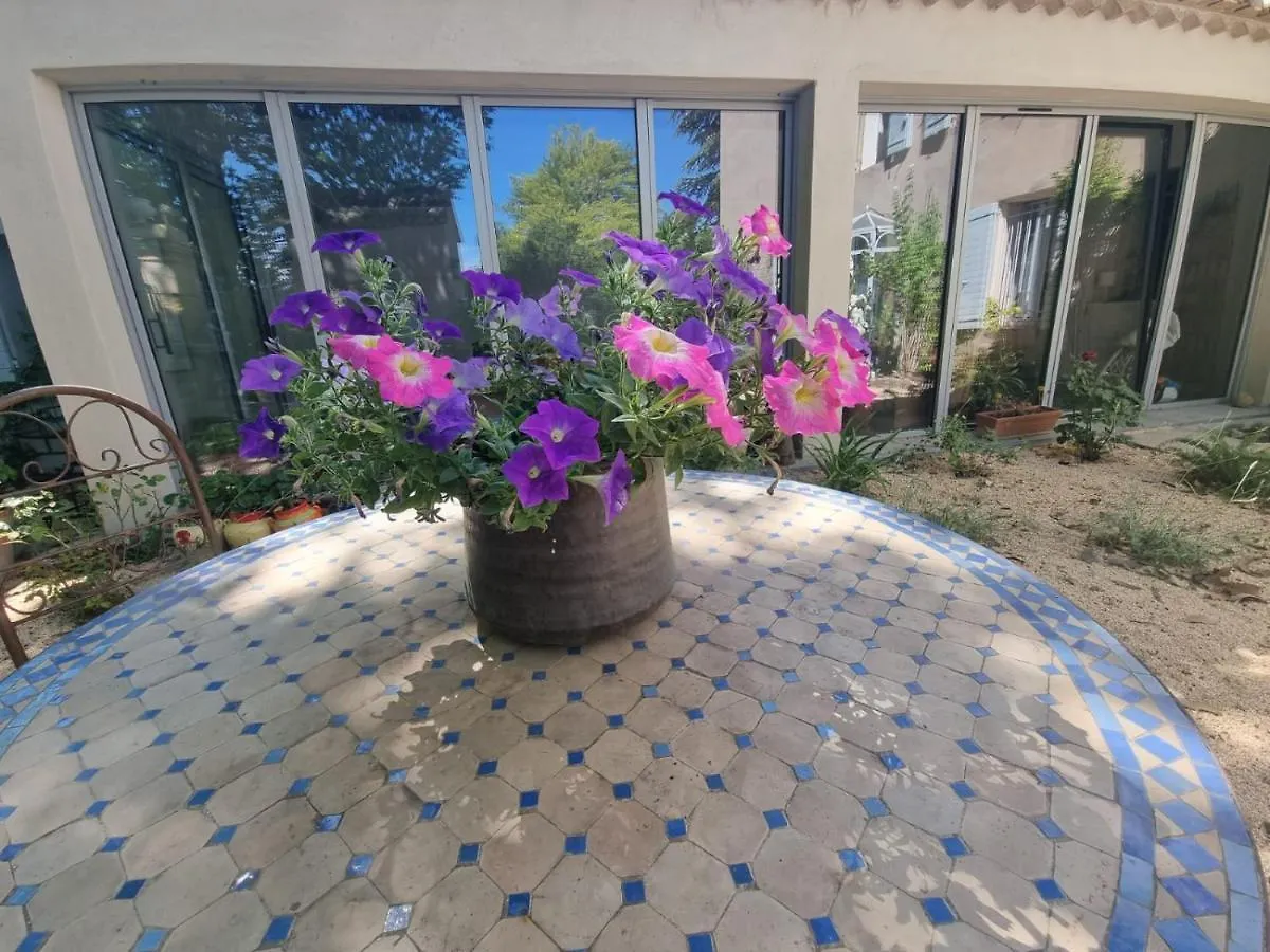 Inn 1560- Domaine Des Cinq Jardins- A Magical And Authentic Mansion Hotel Fuveau France