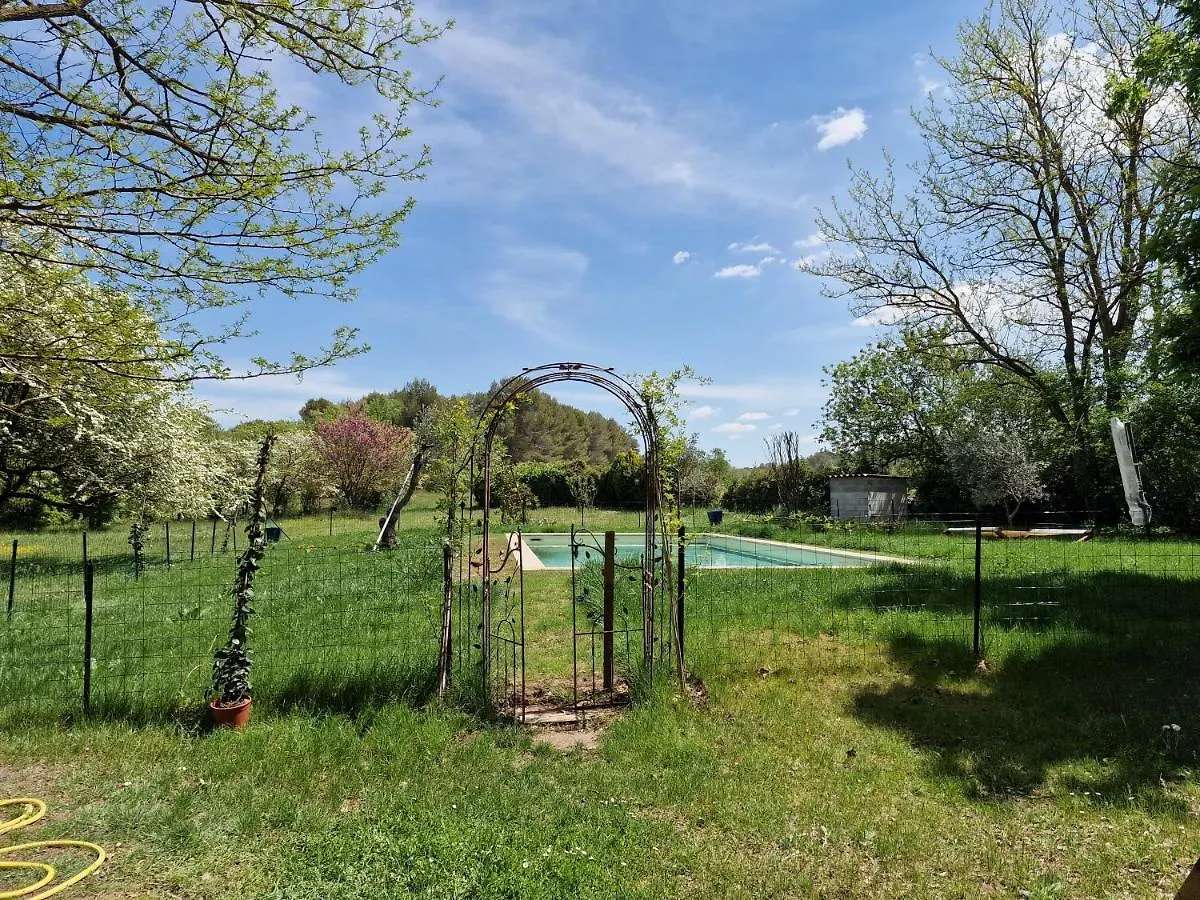Hotel 1560- Domaine Des Cinq Jardins- A Magical And Authentic Mansion Fuveau