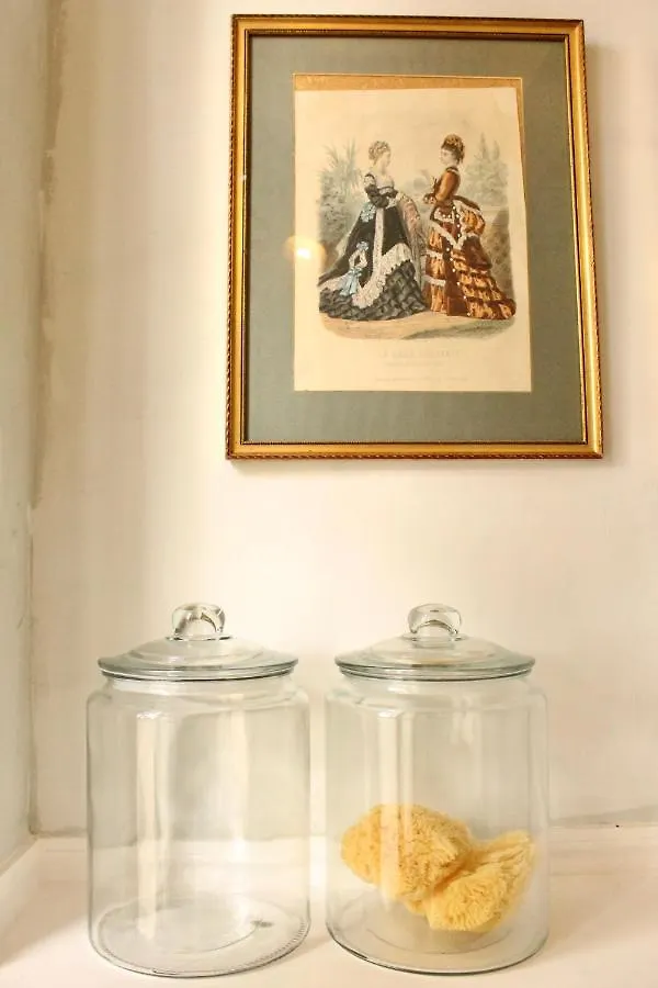 Hotel 1560- Domaine Des Cinq Jardins- A Magical And Authentic Mansion Fuveau Francia