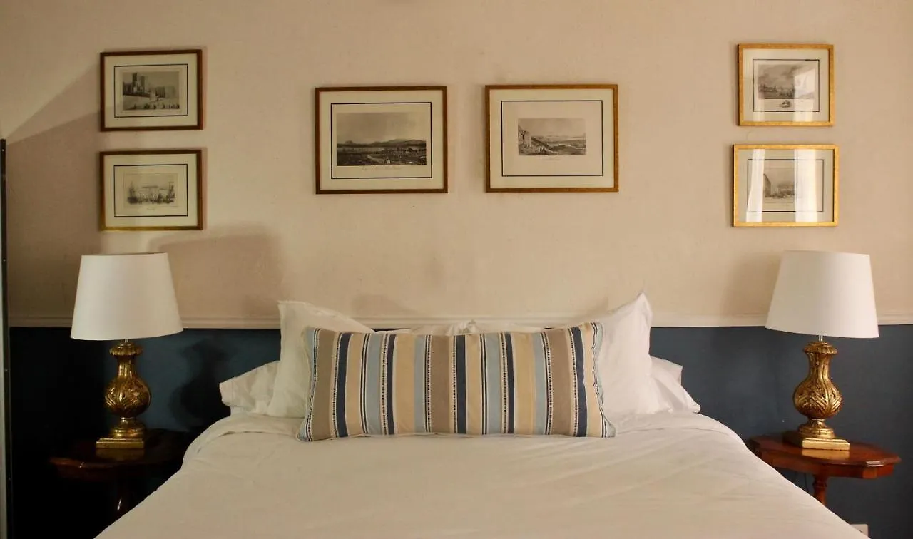 Hotel 1560- Domaine Des Cinq Jardins- A Magical And Authentic Mansion Fuveau 0*,  Francia
