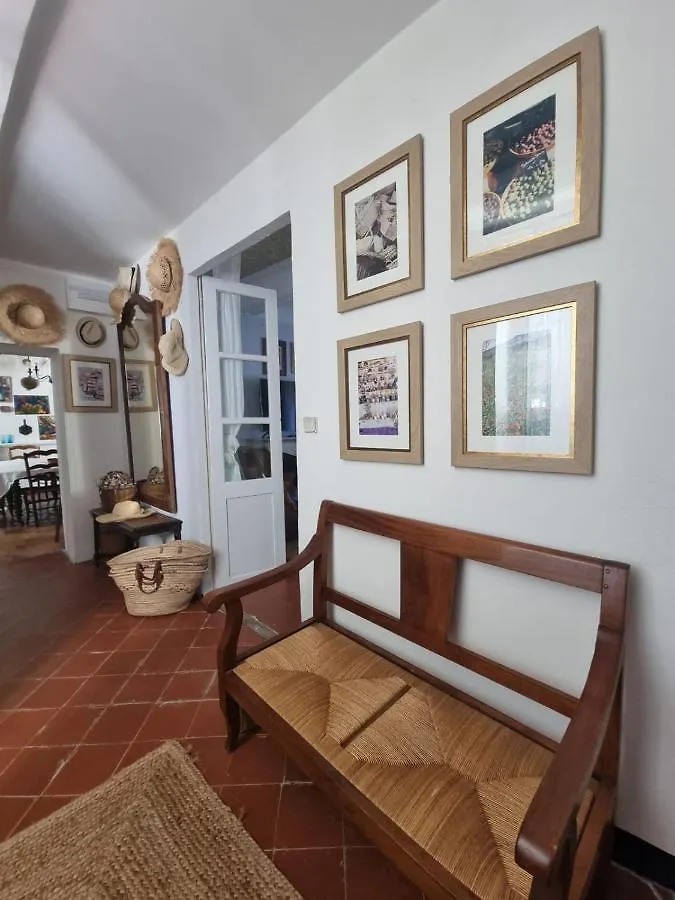 Locanda Hotel 1560- Domaine Des Cinq Jardins- A Magical And Authentic Mansion Fuveau