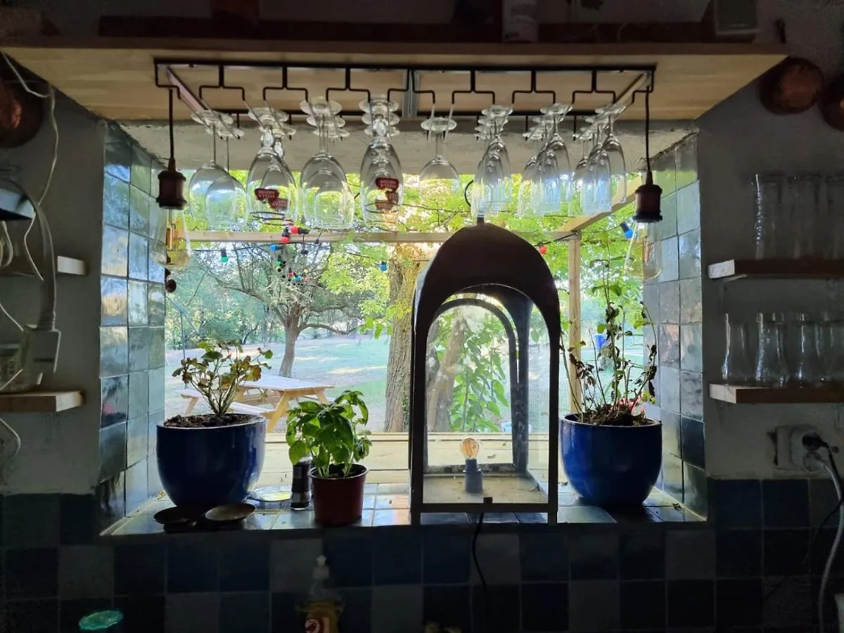 Hotel 1560- Domaine Des Cinq Jardins- A Magical And Authentic Mansion Fuveau