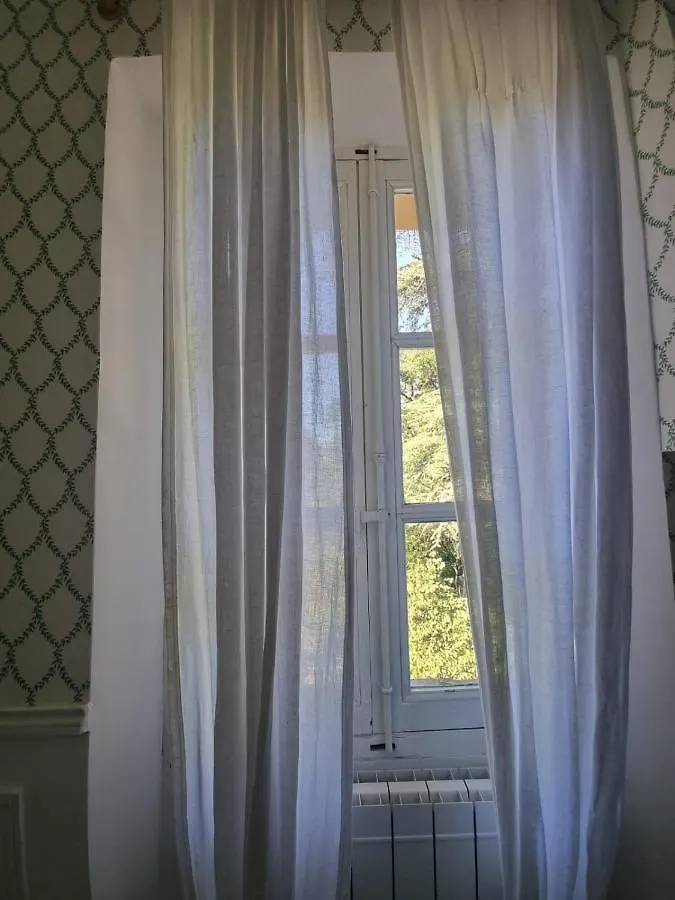 Hotel 1560- Domaine Des Cinq Jardins- A Magical And Authentic Mansion Fuveau