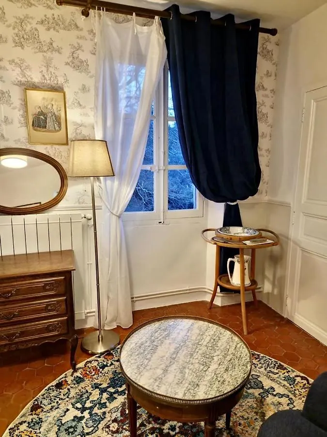 Locanda Hotel 1560- Domaine Des Cinq Jardins- A Magical And Authentic Mansion Fuveau